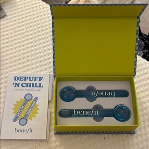 Benefit Depuff N Chill Face Massager
